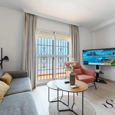 Wyndham & Pool Getaway דירה פואנגירולה